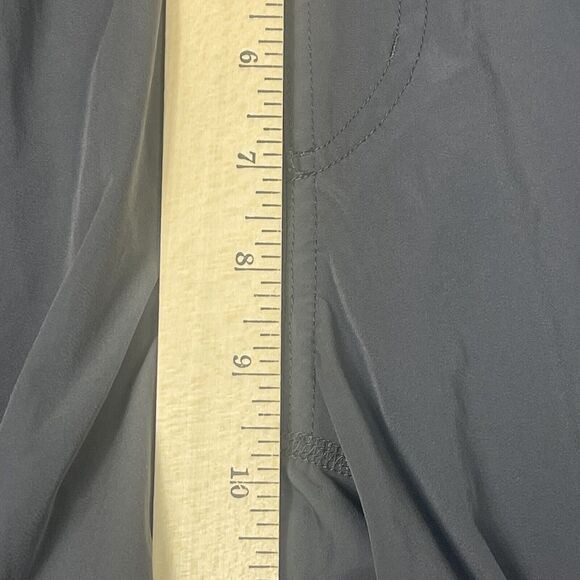 Rhone Shorts Mens Small Gray Running Training Gym Workout No Lining Adult - Picture 5 of 12